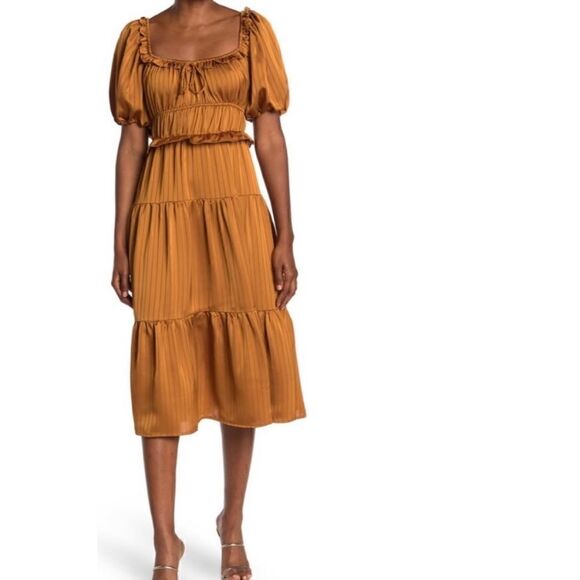 NWT NSR Striped Off-the-Shoulder Tiered Midi Dress sz M - Picture 1 of 6